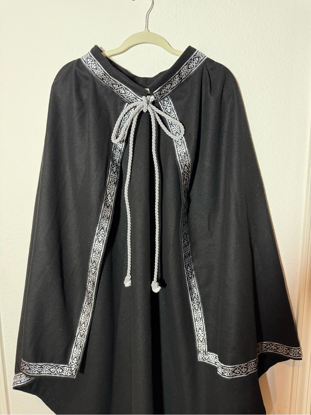 Handmade Medieval Renaissance Black Half Shoulder Cape